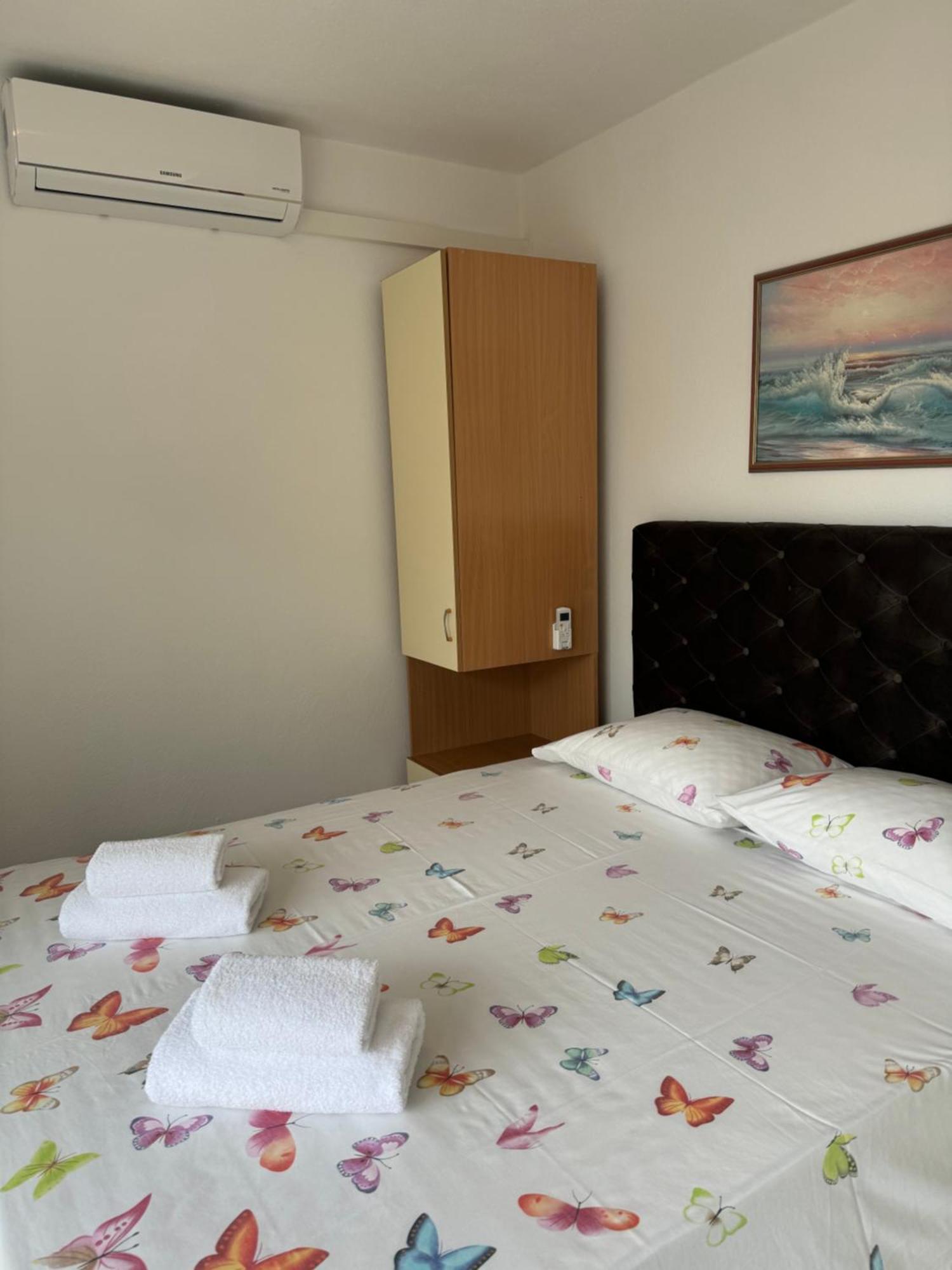House 100M From The Beach With Free Parking And Breakfast บาชกาโวดา ภายนอก รูปภาพ