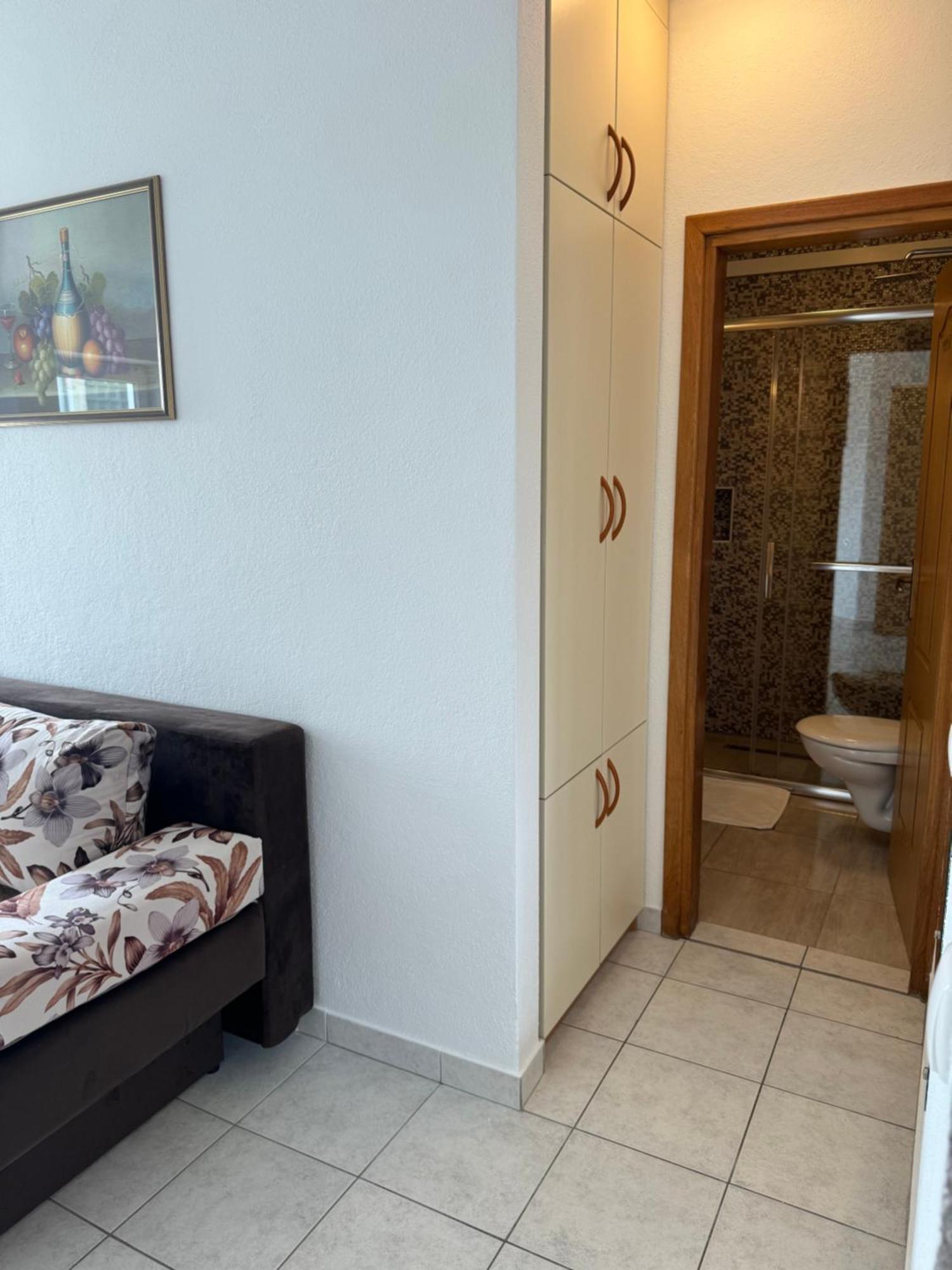 House 100M From The Beach With Free Parking And Breakfast บาชกาโวดา ภายนอก รูปภาพ